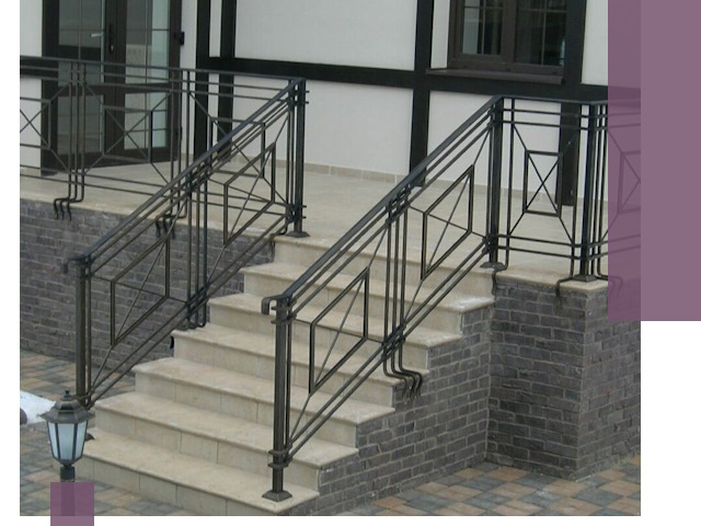 Перила для крыльца в Фрязине — монтаж, изготовление и установка