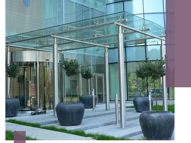 Навесы из стекла на заказ в Фрязине — монтаж и установка